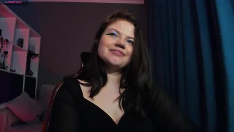 Snapshot of darina_wilson chatting on February 2025 12:49:01 AM Dari the it woman online show from February 2025 12:49:01 AM