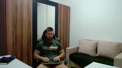 darius_94 online show from February 2026 05:37:01 AM