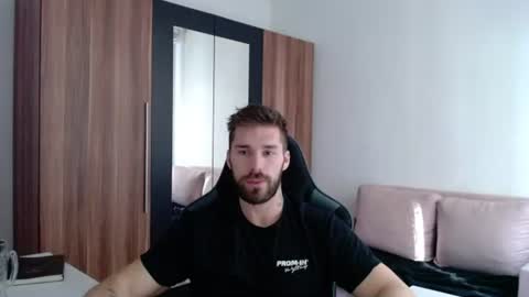 Snapshot of darius_94 chatting on June 2026 06:29:02 AM darius_94 online show from June 2026 06:29:02 AM
