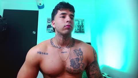 Darius Phoenix  online show from September 2025 10:54:01 PM