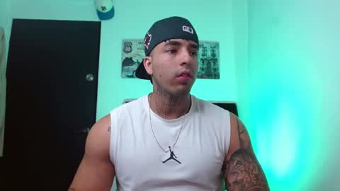 Darius Phoenix  online show from September 2025 09:27:02 PM