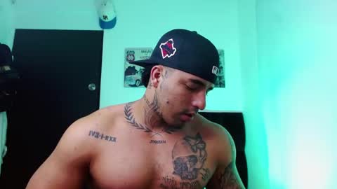 Darius Phoenix  online show from September 2025 09:38:02 PM