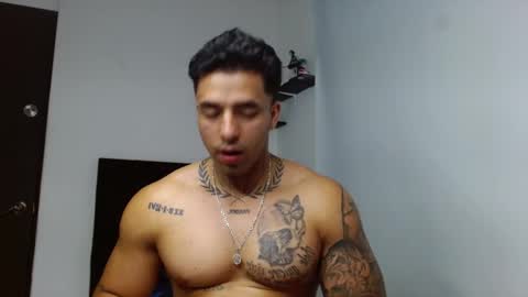 Darius Phoenix  online show from February 2026 10:11:01 PM