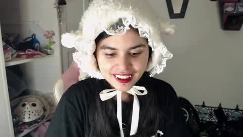 Moony online show from December 2024 04:54:02 AM