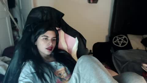 Moony online show from February 2025 12:52:02 AM