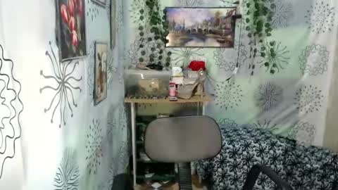 yushico online show from February 2025 02:51:01 AM