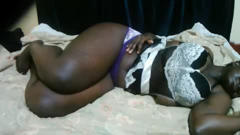 dark_anggel online show from November 2025 06:22:01 AM