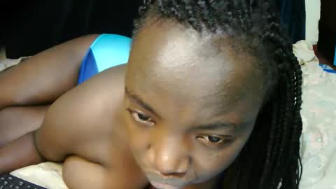 dark_anggel online show from November 2025 04:22:02 PM