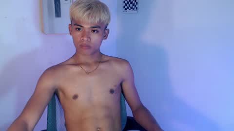 Snapshot of dark_babe chatting on August 2026 09:04:01 AM dark_babe online show from August 2026 09:04:01 AM
