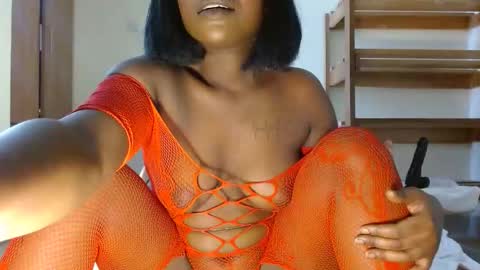 Snapshot of dark_chocolate0 chatting on January 2025 11:59:02 AM becky online show from January 2025 11:59:02 AM