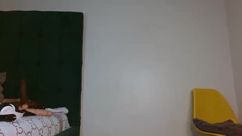 Snapshot of dark_chocolate0 chatting on September 2025 07:01:01 AM becky online show from September 2025 07:01:01 AM