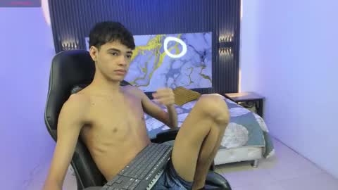 Snapshot of dark_desiree18 chatting on February 2026 12:12:01 PM DARCK online show from February 2026 12:12:01 PM