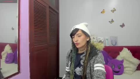 dark_dominika online show from December 2025 01:28:01 PM