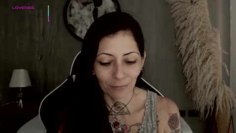 M I K A E L A online show from October 2025 12:36:02 PM