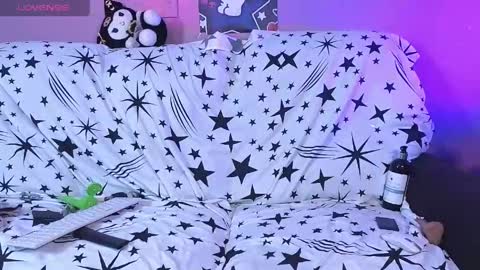 dark_nina__ online show from May 2026 04:09:02 AM