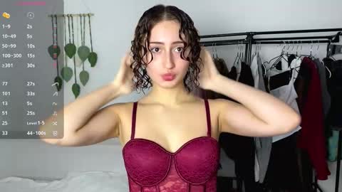 Emily online show from October 2025 07:20:01 AM