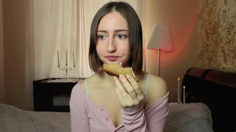 Emily online show from March 2026 07:25:02 AM