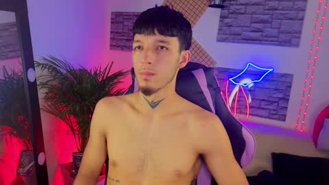 Snapshot of dark_rosse1 chatting on February 2026 04:06:02 AM rosse online show from February 2026 04:06:02 AM