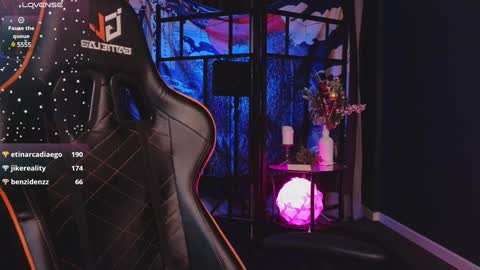 Snapshot of dark_vamp_ chatting on January 2025 06:31:01 PM Vamp online show from January 2025 06:31:01 PM