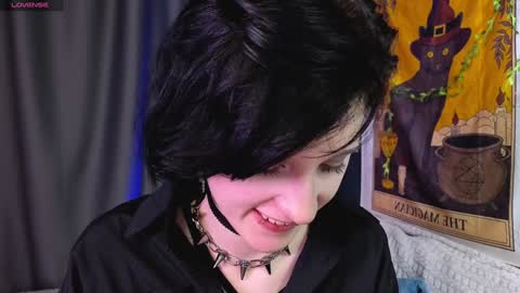 Snapshot of dark_vamp_ chatting on January 2025 06:03:01 PM Vamp online show from January 2025 06:03:01 PM