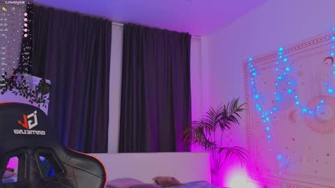 Snapshot of dark_vamp_ chatting on February 2025 03:19:01 AM Vamp online show from February 2025 03:19:01 AM