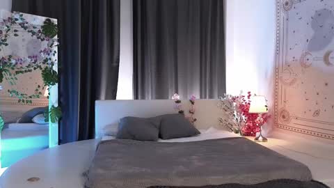 Snapshot of dark_vamp_ chatting on March 2025 10:45:02 AM Vamp online show from March 2025 10:45:02 AM