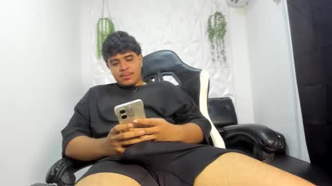 darkalphax01 online show from March 2026 06:03:01 PM