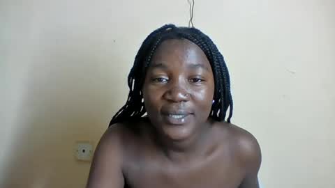 darkcaramel1 online show from July 2026 09:28:02 PM