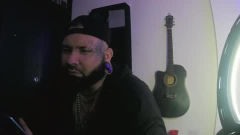 darkclothes online show from January 2025 06:35:01 PM