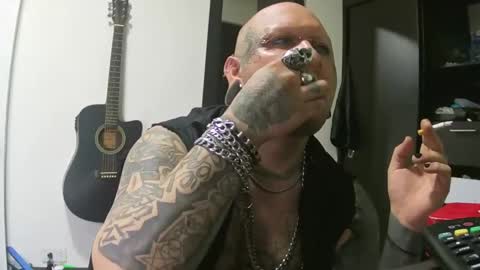 darkclothes online show from January 2025 02:22:02 AM