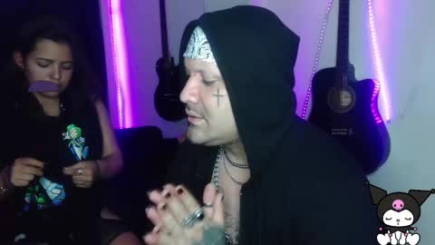 darkclothes online show from January 2025 12:22:02 AM