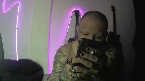 darkclothes online show from February 2025 10:47:02 AM