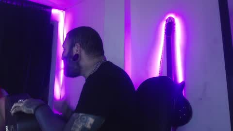 darkclothes online show from February 2025 08:04:01 AM