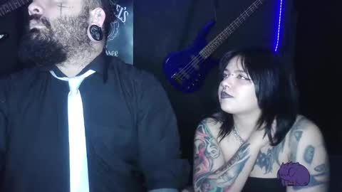 darkclothes online show from November 2025 01:16:02 AM