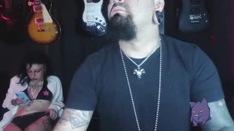 darkclothes online show from December 2025 09:36:02 AM