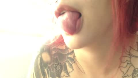    online show from December 2024 05:44:01 PM