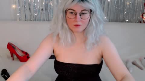 Kelly online show from September 2025 06:40:01 AM