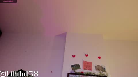 darknes_lilith18 online show from April 2026 02:47:01 AM