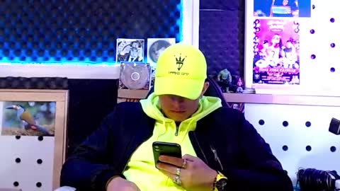 DARKO0717 online show from February 2025 12:30:01 AM