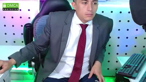 DARKO0717 online show from October 2025 12:04:02 PM