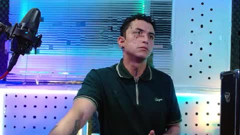 DARKO0717 online show from April 2026 04:52:01 PM