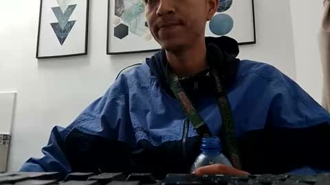 darkr_ider online show from April 2026 04:03:01 PM