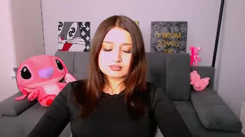 Snapshot of darksidelove_ chatting on April 2026 04:28:02 PM Amelie online show from April 2026 04:28:02 PM