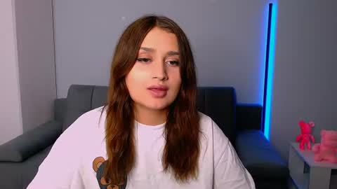 Amelie online show from June 2026 05:44:01 PM
