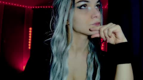 roseredgoddess online show from June 2026 02:50:02 AM