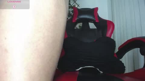 darkviper26 online show from April 2026 04:42:01 AM