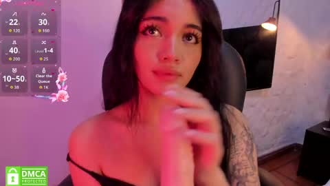 Snapshot of darky_doll chatting on June 2026 11:21:01 PM Darky Doll online show from June 2026 11:21:01 PM