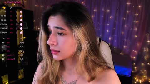 Snapshot of darlabelle chatting on December 2024 07:26:02 AM Belle online show from December 2024 07:26:02 AM