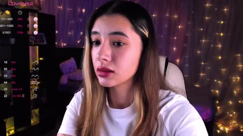 Snapshot of darlabelle chatting on December 2024 03:56:02 AM Belle online show from December 2024 03:56:02 AM