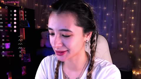 Snapshot of darlabelle chatting on December 2024 07:29:02 AM Belle online show from December 2024 07:29:02 AM